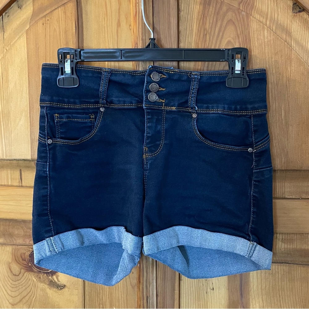 Wax Jean - Dark Wash Jean Shorts - Size L (Juniors) **See Measurements**